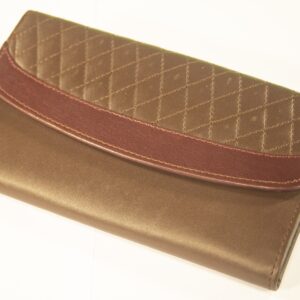 Svelte Style Hand Wallet