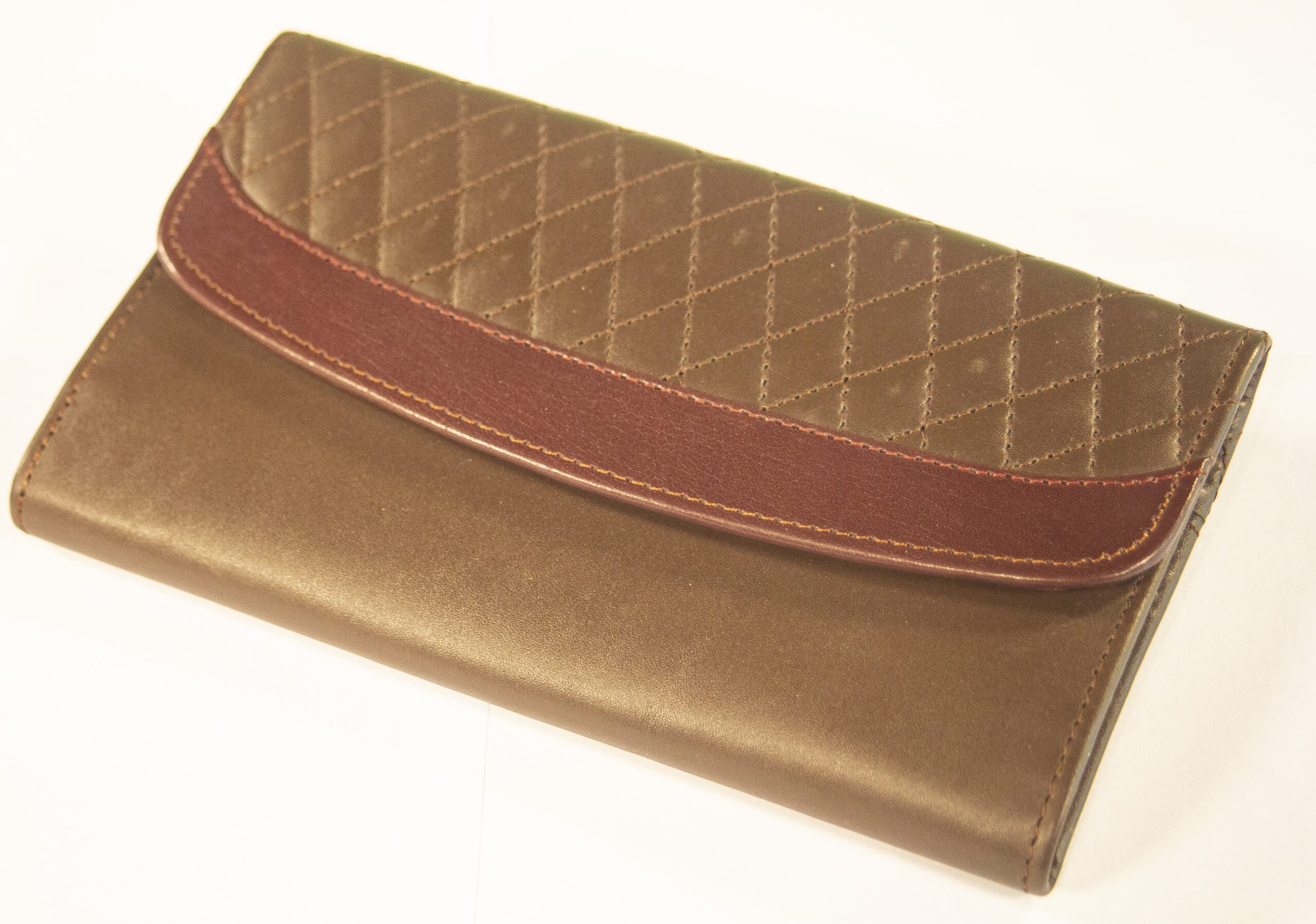 Svelte Style Hand Wallet
