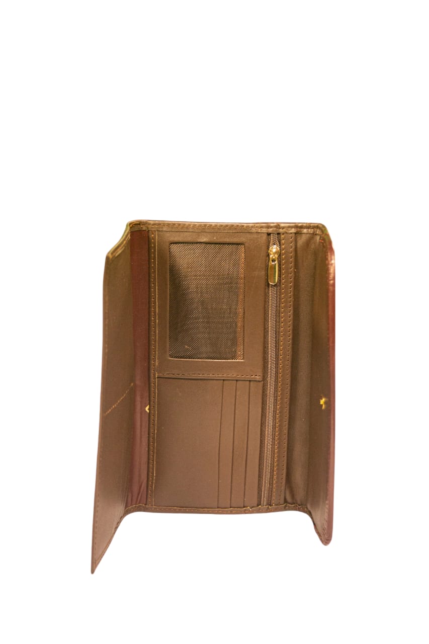 Svelte Style Hand Wallet - Image 3