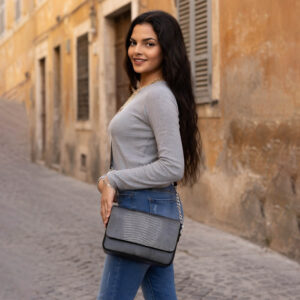 Aizo Avena Chain Purse