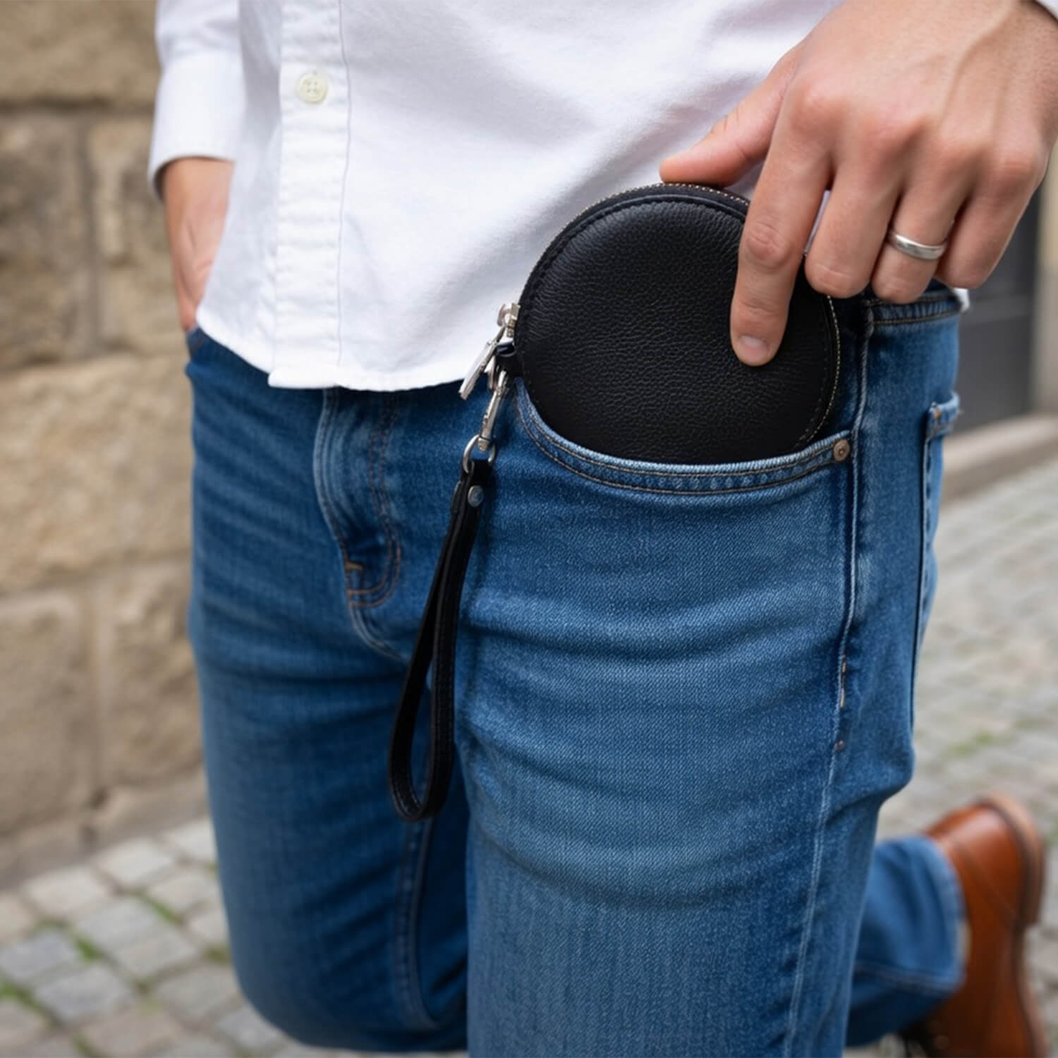 Aizo Orbitkey Lether Pouch-black - Image 2